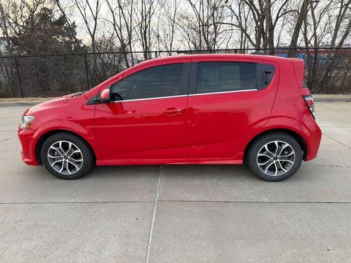 2018 Chevrolet Sonic LT