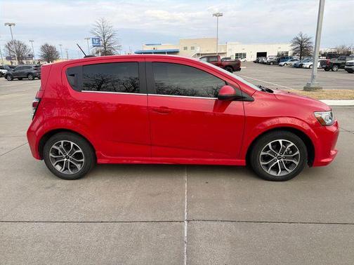 2018 Chevrolet Sonic LT