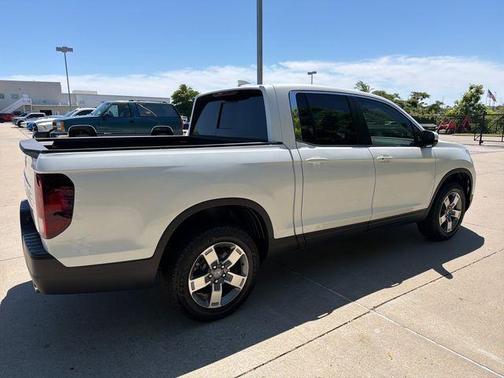 Platinum White Pearl 2026 Honda Ridgeline RTL