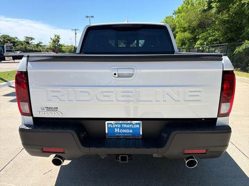 Platinum White Pearl 2026 Honda Ridgeline RTL