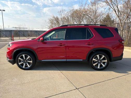 2025 Honda Pilot Touring