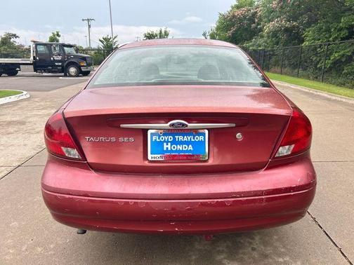2002 Ford Taurus SES