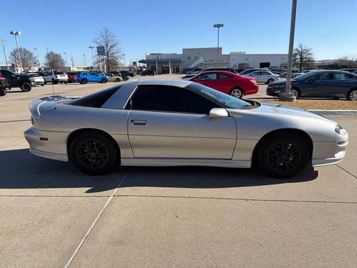 2000 Chevrolet Camaro 