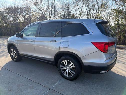 2016 Honda Pilot EX-L w/ Navigation