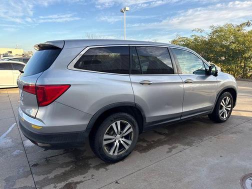 2016 Honda Pilot EX-L w/ Navigation