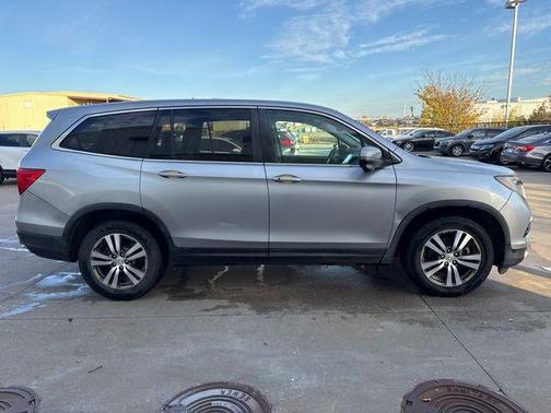 2016 Honda Pilot EX-L w/ Navigation