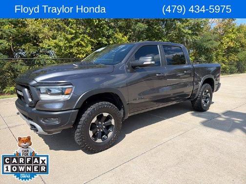 Granite Crystal Metallic Clearcoat 2019 RAM 1500 Rebel