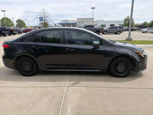 Black 2022 Toyota Corolla LE