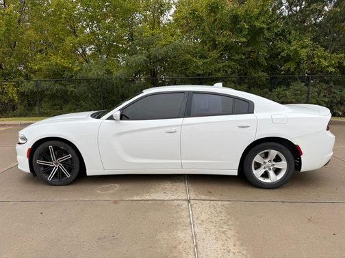 2015 Dodge Charger SXT