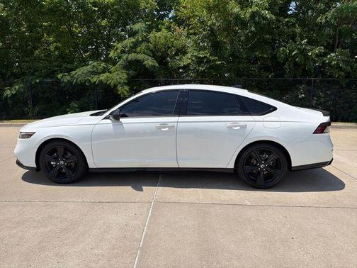 Platinum White Pearl 2026 Honda Accord Hybrid Sport-L