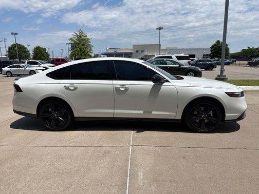 Platinum White Pearl 2026 Honda Accord Hybrid Sport-L