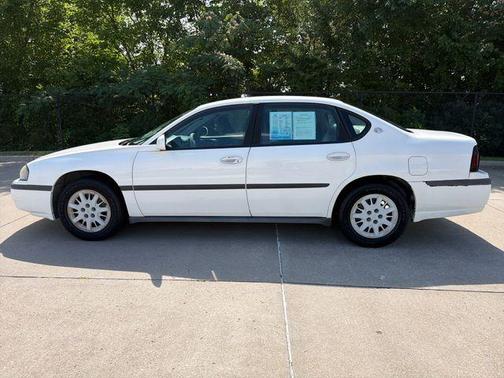 White 2004 Chevrolet Impala Base