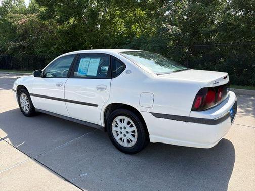 White 2004 Chevrolet Impala Base