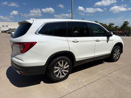 Platinum White Pearl 2022 Honda Pilot EX-L