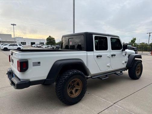 2023 Jeep Gladiator Sport