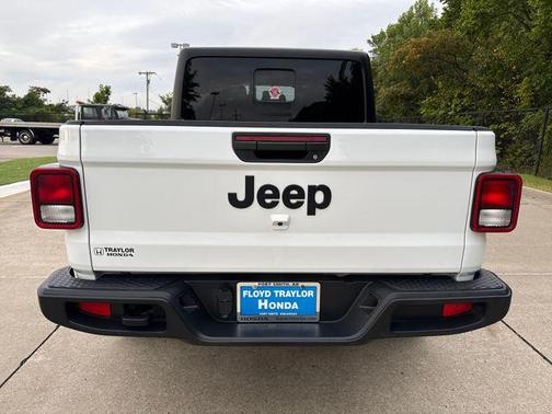 2023 Jeep Gladiator Sport