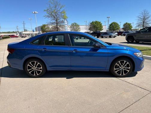 Rising Blue Metallic 2024 Volkswagen Jetta 1.5T Sport