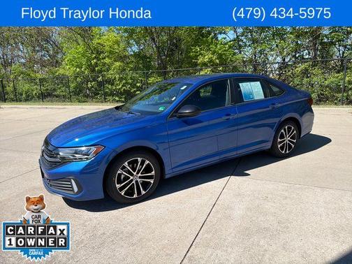 Rising Blue Metallic 2024 Volkswagen Jetta 1.5T Sport