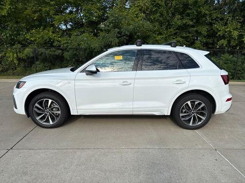 2023 Audi Q5 45 S line quattro Premium