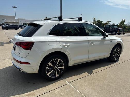2023 Audi Q5 45 S line quattro Premium