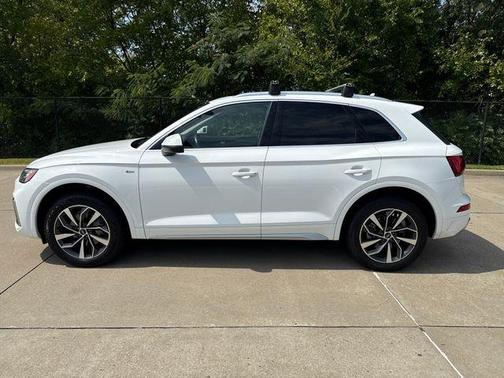 2023 Audi Q5 45 S line quattro Premium