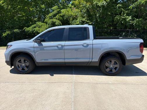 Sonic Gray Pearl 2026 Honda Ridgeline TrailSport