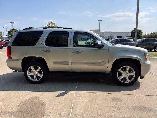 Sheer Silver Metallic 2011 Chevrolet Tahoe LT