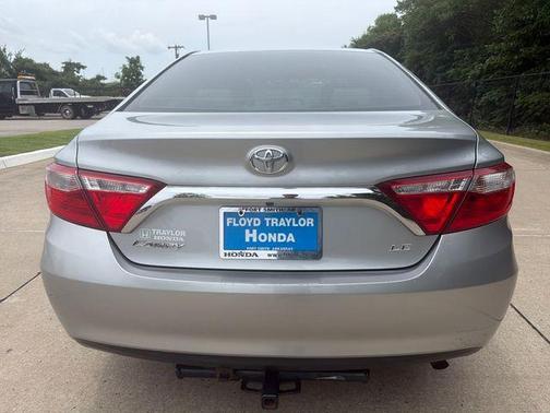 Celestial Silver Metallic 2017 Toyota Camry LE
