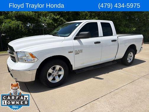 Bright White Clearcoat 2019 RAM 1500 Classic Tradesman