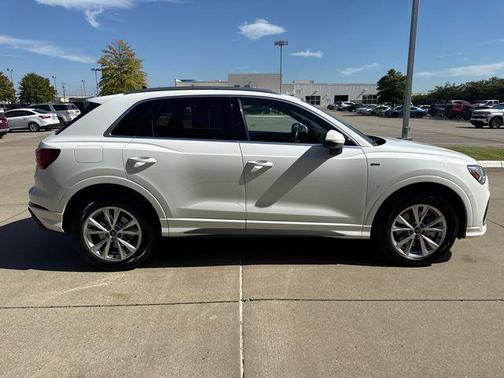 2023 Audi Q3 45 S line Premium