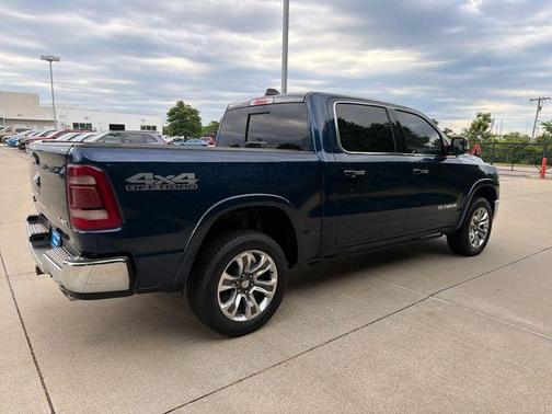 Patriot Blue Pearlcoat 2019 RAM 1500 Longhorn