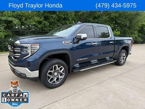 Pacific Blue Metallic 2023 GMC Sierra 1500 SLT