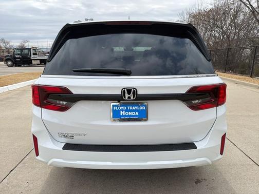 Platinum White Pearl 2026 Honda Odyssey EX-L