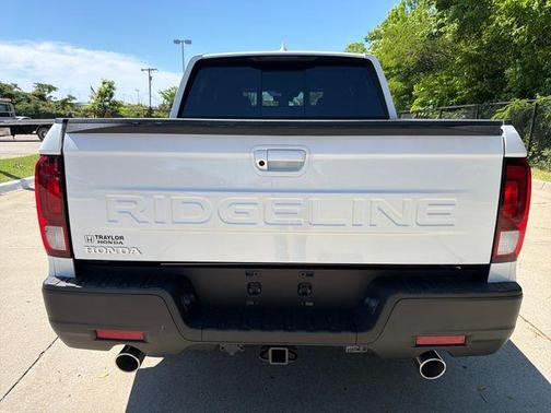 Platinum White Pearl 2026 Honda Ridgeline RTL