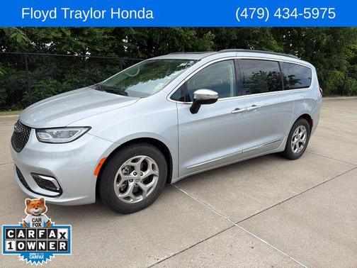Silver Mist Clearcoat 2023 Chrysler Pacifica Limited