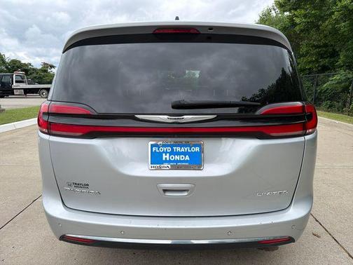 Silver Mist Clearcoat 2023 Chrysler Pacifica Limited