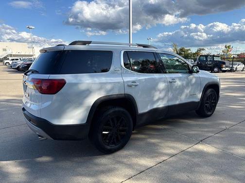 2019 GMC Acadia SLT-1