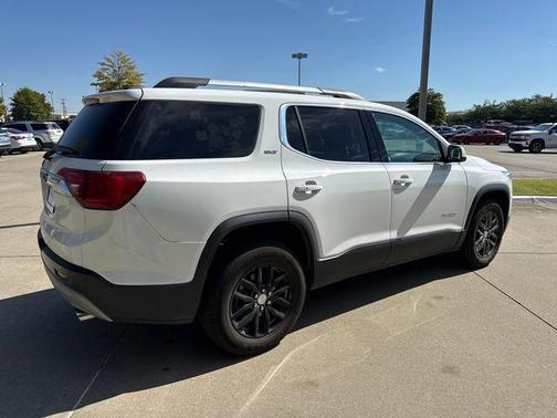 2019 GMC Acadia SLT-1