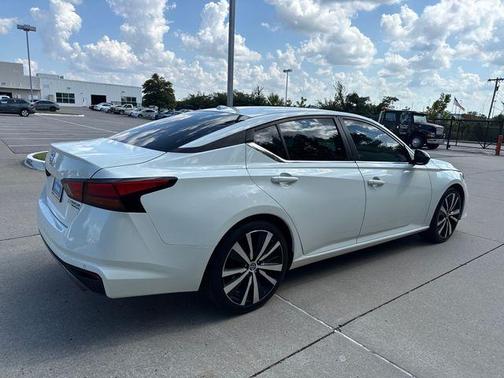 2020 Nissan Altima 2.5 SR