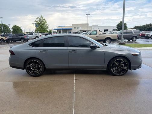 Crystal Black Pearl 2026 Honda Accord Hybrid Sport