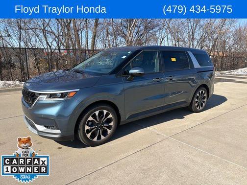 2024 Kia Carnival EX