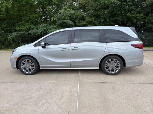 Solar Silver Metallic 2026 Honda Odyssey Touring