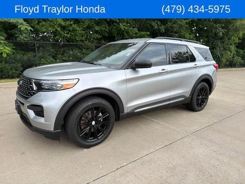 Silver Metallic 2020 Ford Explorer XLT