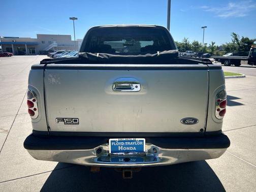 2003 Ford F-150 Lariat SuperCrew