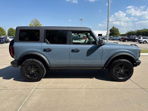 2024 Ford Bronco Black Diamond