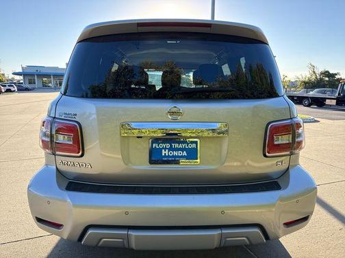 2017 Nissan Armada SL