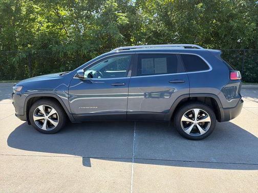 Slate Blue Pearlcoat 2020 Jeep Cherokee Limited