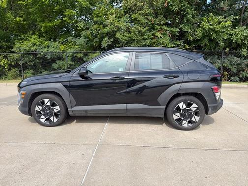 Abyss Black Pearl 2025 Hyundai KONA SEL
