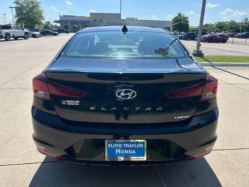 2019 Hyundai ELANTRA Limited