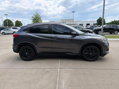 Modern Steel Metallic 2022 Honda HR-V Sport
